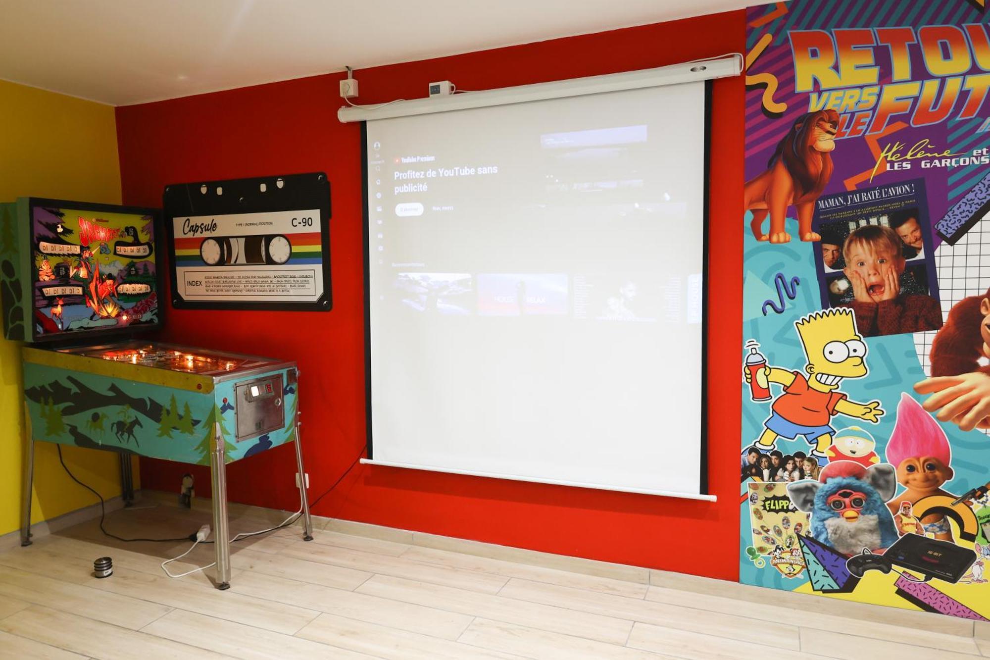 Capsule 90'S - Balneo - Sauna - Flipper - Billard - Netflix - Nintendo Switch & Jeux - Mons Exterior foto